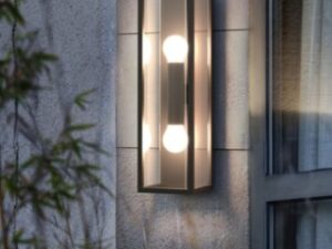 CLIO-B WALL LIGHT