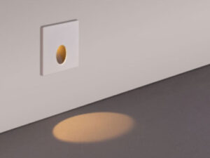 CUE-A STEP LIGHT